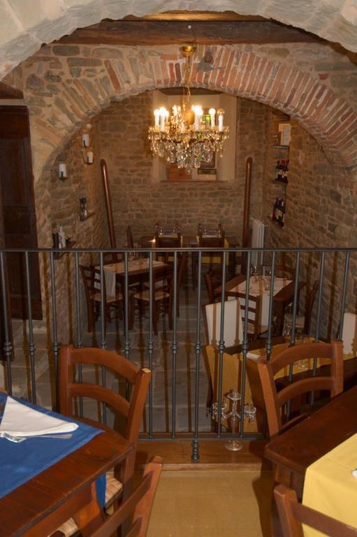 Locanda Guelfo Tredozio Exteriör bild