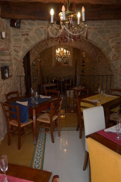 Locanda Guelfo Tredozio Exteriör bild