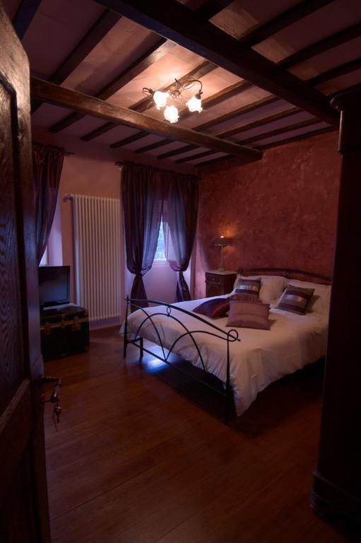 Locanda Guelfo Tredozio Exteriör bild