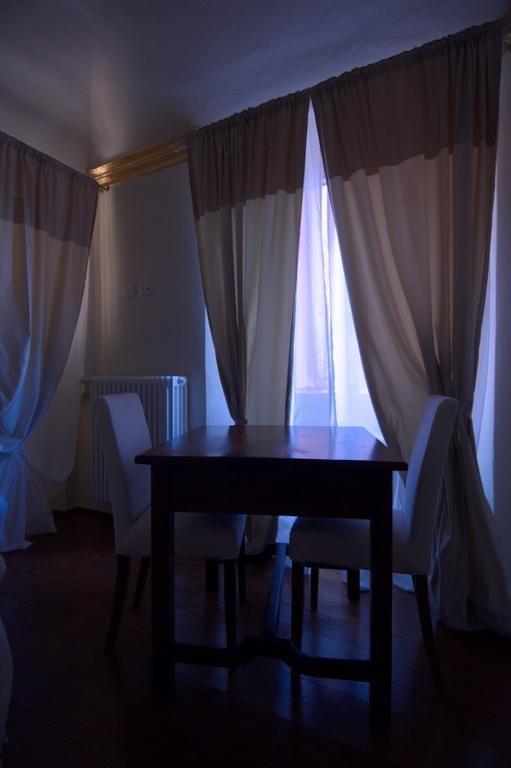 Locanda Guelfo Tredozio Rum bild
